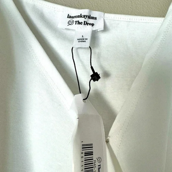 Sleeveless Top‎ NWT! - Picture 4 of 4